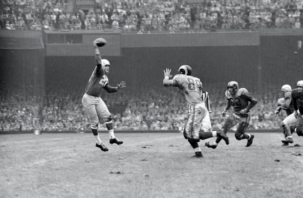 1954-Bobby-Layne-005821205.jpg